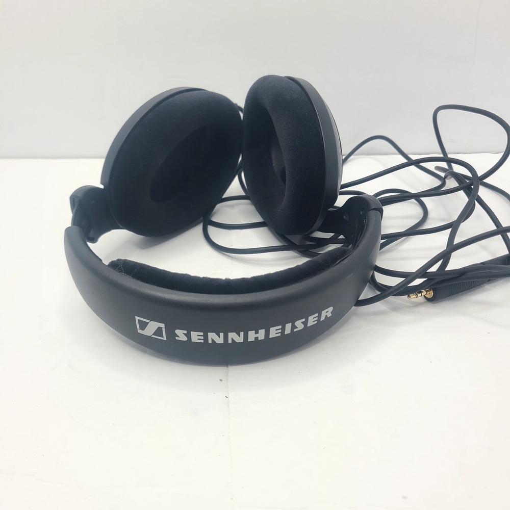 Sennheiser HD 558 Black Over-Ear Headphones Wired 3.5mm Adapter Tested and Works